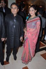 Disha Vakani, Dilip Joshi at Ravi and Rubaina_s wedding reception in Taj Land_s End, Mumbai on 18th Jan 2013 (47).JPG